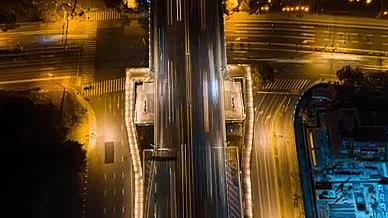 4K震撼航拍延时杭州西兴大桥夜景车流视频的预览图